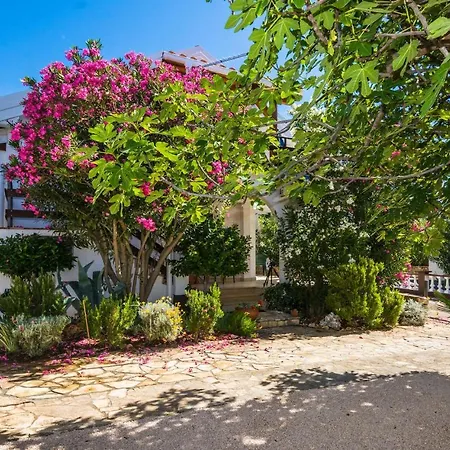 Beautiful In W/ 2 Bedrooms Appartamento