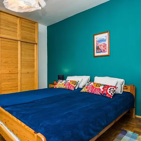 Beautiful In W/ 2 Bedrooms