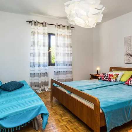 Beautiful In W/ 2 Bedrooms